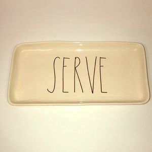 SOLDDD!!!! RAE DUNN SERVE PLATE !!